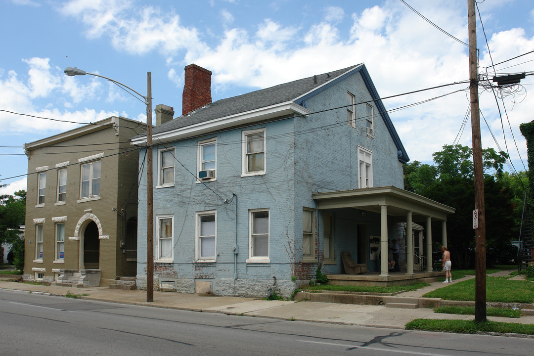 575 W Short St in Lexington, KY - Building Photo