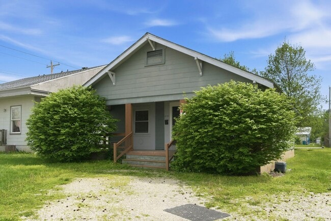 2154 E Cairo St in Springfield, MO - Building Photo - Building Photo
