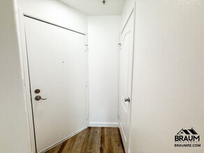 7323 Winnetka Ave, Unit 116 in Los Angeles, CA - Building Photo - Building Photo