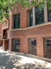 2542 N Sacramento Ave in Chicago, IL - Building Photo - Building Photo