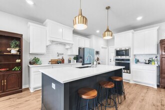 4141 Vintage Estates Ct in Bryan, TX - Building Photo - Building Photo