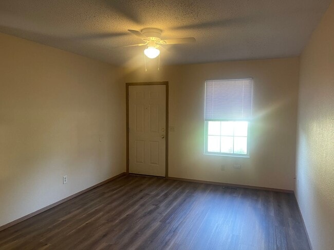 910-912 S Clifton Ave in Springfield, MO - Building Photo - Building Photo