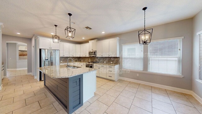 property at 152 Prospect Ln