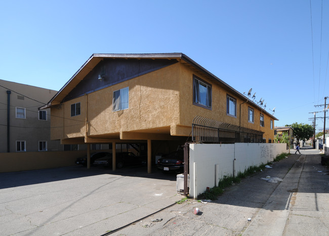 1316 S Catalina St in Los Angeles, CA - Foto de edificio - Building Photo
