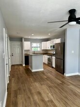2302 Maki Rd, Unit 49 in Plant City, FL - Building Photo - Building Photo