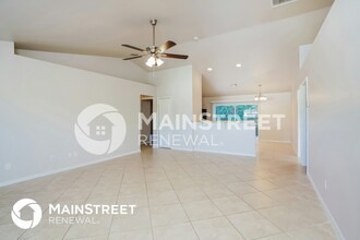 725 Kari Cir in Lehigh Acres, FL - Building Photo - Building Photo
