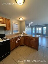 35 Fairview Ave in Jersey City, NJ - Building Photo - Building Photo