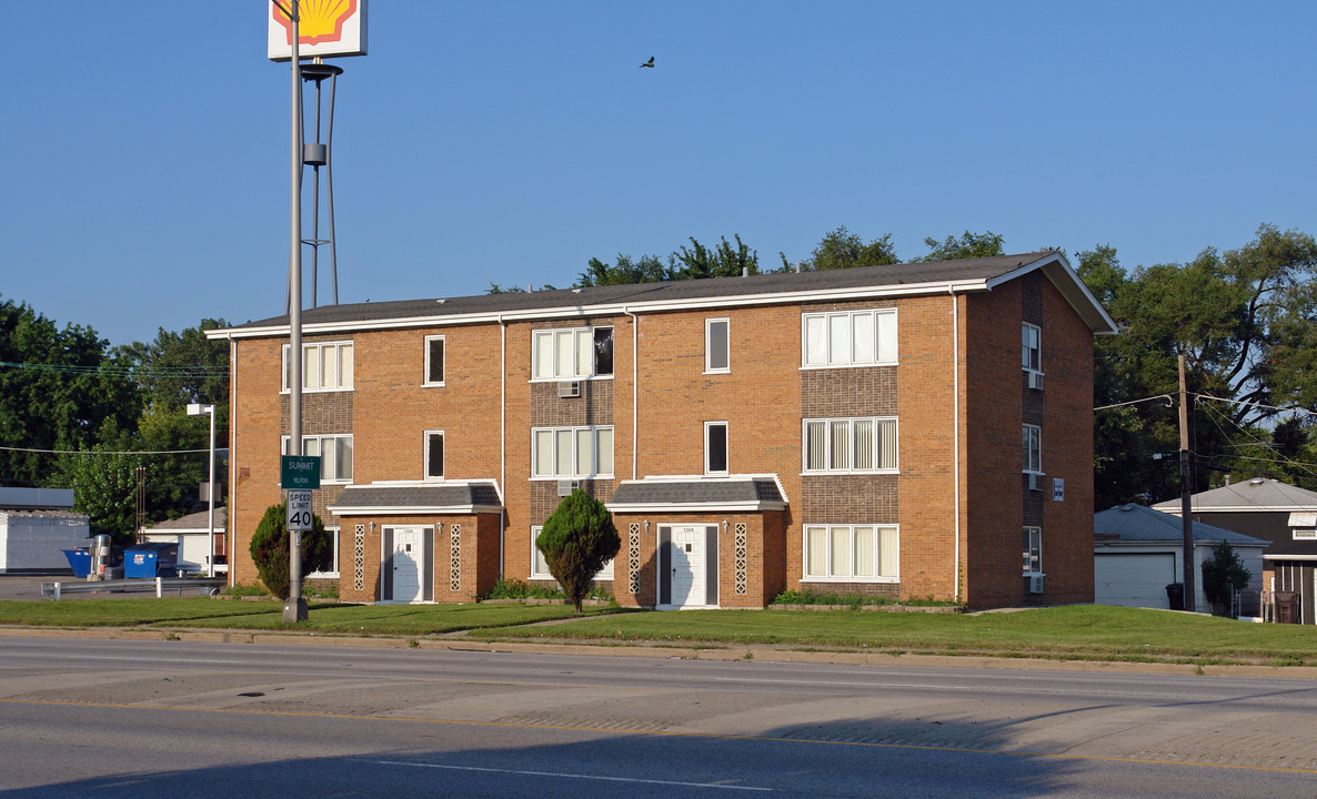 5308 S Harlem Ave in Summit Argo, IL - Building Photo