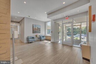 6100 Henry Ave, Unit 4I in Philadelphia, PA - Building Photo - Building Photo