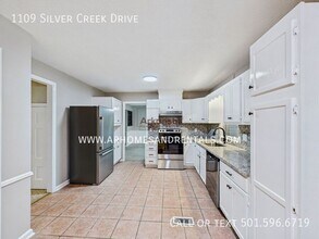 1109 Silver Creek Dr in Sherwood, AR - Building Photo - Building Photo
