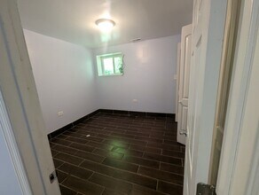 8105 S Green St in Chicago, IL - Building Photo - Building Photo