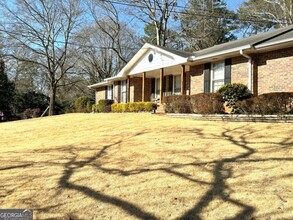 3235 Poplar Dr in Lawrenceville, GA - Building Photo - Building Photo