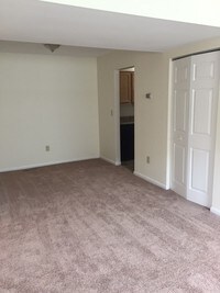 2 Bedroom Dining Area - Hidden Valley Apartamentos in Syracuse, New York