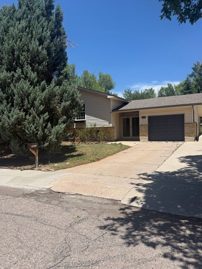 property at 1510 Terra Vista Ln