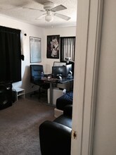 355 Emerald Ave in El Cajon, CA - Building Photo - Building Photo