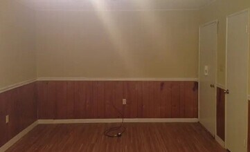 1325 Woody Dr in Jackson, MS - Building Photo - Building Photo