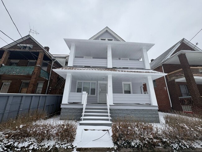 property at 15624 Halliday Ave