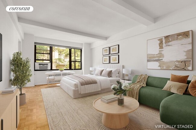 property at 30 E 37th St