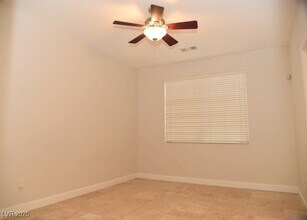 101 N Buteo Woods Ln in Las Vegas, NV - Building Photo - Building Photo