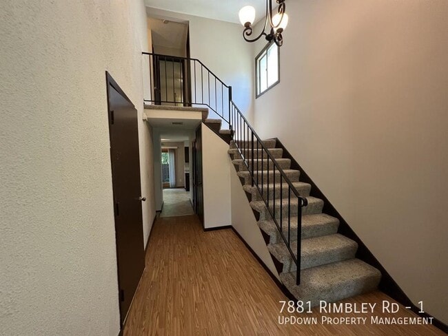 7881 Rimbley Rd in Woodbury, MN - Building Photo - Building Photo
