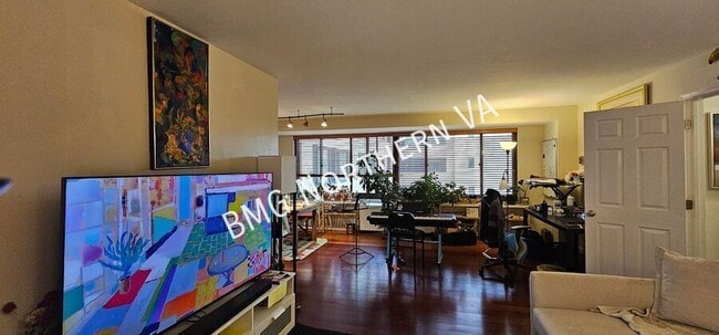5410 Connecticut Ave NW