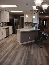 7510 Legend Rock in San Antonio, TX - Building Photo - Building Photo