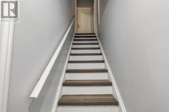 3465 Aquinas Ave in Mississauga, ON - Building Photo - Building Photo