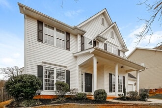 152 Riverfront Pkwy in Mount Holly, NC - Building Photo - Building Photo