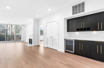 914 W Hubbard Street in Chicago, IL - Foto de edificio - Interior Photo