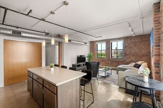 Harbach Lofts in Des Moines, IA - Foto de edificio - Building Photo