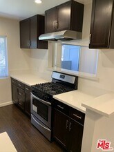 7924 Clinton St in Los Angeles, CA - Building Photo - Building Photo