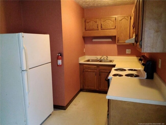 1842 Frankie Ave in Fayetteville, NC - Building Photo - Building Photo