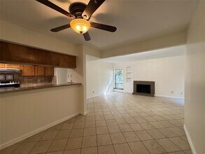 12810 Midway Rd in Dallas, TX - Building Photo - Building Photo