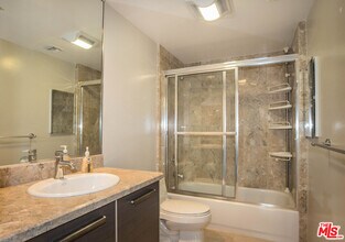 1257 Brockton Ave-Unit -PH3 in Los Angeles, CA - Building Photo - Building Photo