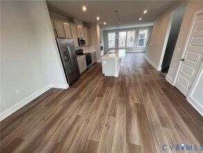 9480 Pinkman Rd in Glen Allen, VA - Building Photo - Building Photo