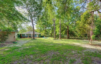 909 Francis Marion Dr in Wilmington, NC - Foto de edificio - Building Photo