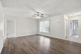 8362 Kipling Ct in Jacksonville, FL - Building Photo - Building Photo