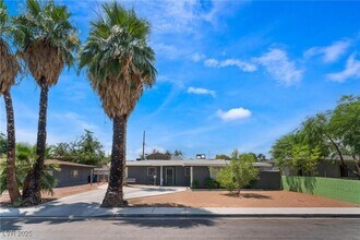 2016 Griffith Ave in Las Vegas, NV - Building Photo - Building Photo