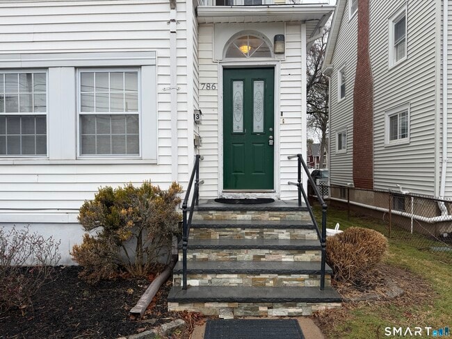 786 Farmington Ave in West Hartford, CT - Building Photo - Building Photo