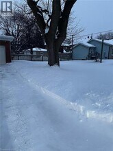 68 Jansen Ave in Kitchener, ON - Building Photo - Building Photo