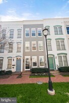 1043 5th St SE in Washington, DC - Building Photo