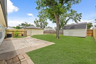 10226 Rothbury St in Houston, TX - Building Photo - Building Photo