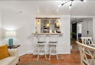 1837 Robinhood St in Sarasota, FL - Building Photo - Building Photo