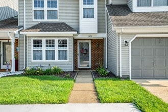 2892 Saville Garden Way in Virginia Beach, VA - Building Photo - Building Photo
