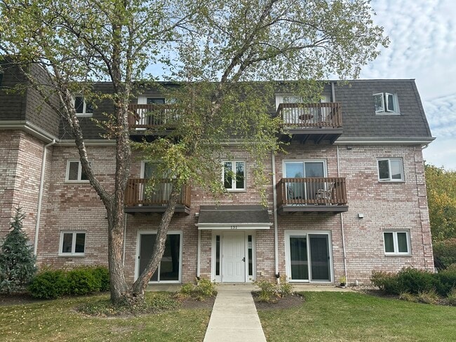 property at 131 E Winchester Rd
