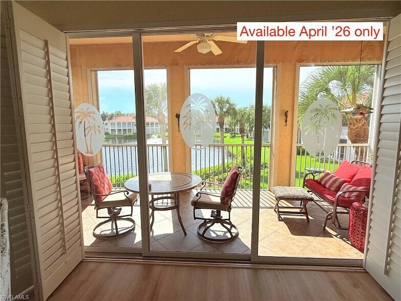 1000 L'Ambiance Cir in Naples, FL - Building Photo