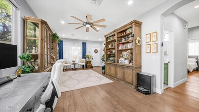 25084 N 68th Ave in Peoria, AZ - Foto de edificio - Building Photo