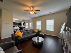 2 Eagle Lake Ct in Manvel, TX - Building Photo - Building Photo