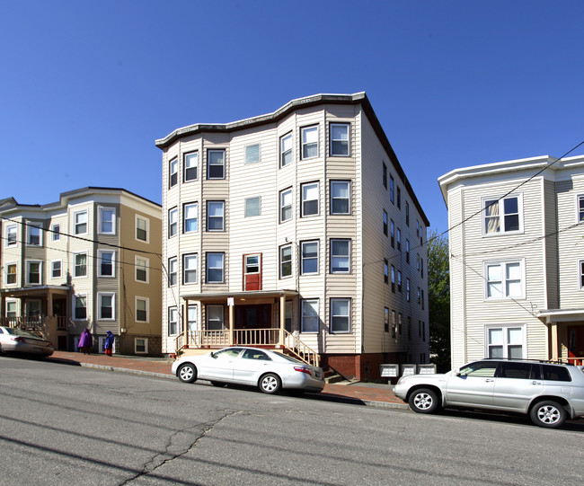 12 Weymouth St in Portland, ME - Foto de edificio - Building Photo