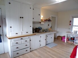 1145 Stillwater Ave in Orono, ME - Building Photo